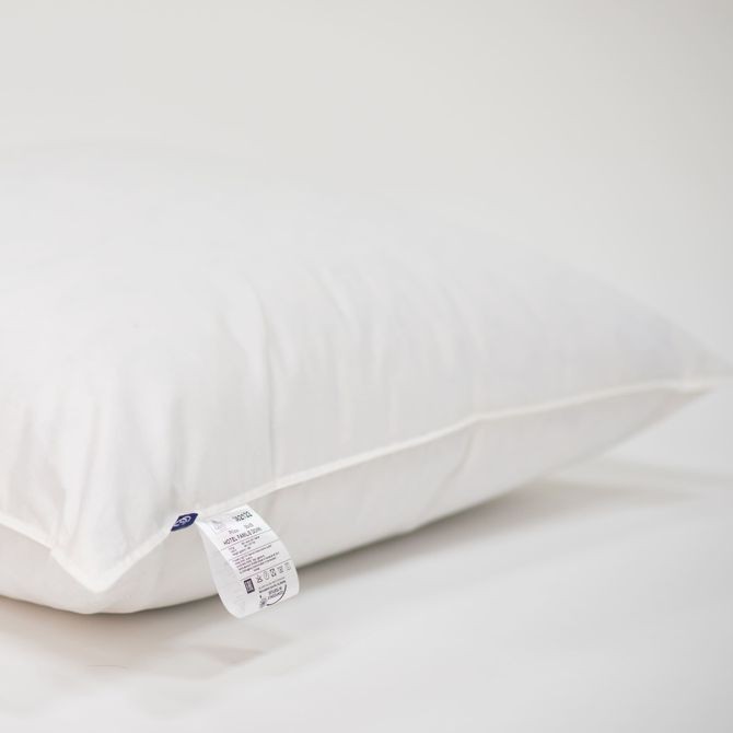 Подушка German Grass "3 Stars Down", 70x70 см, упругая