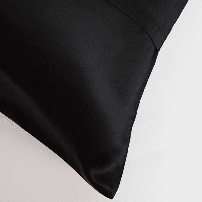 Наволочка German Grass Silk Bliss "Diamond Black", 50x70 см