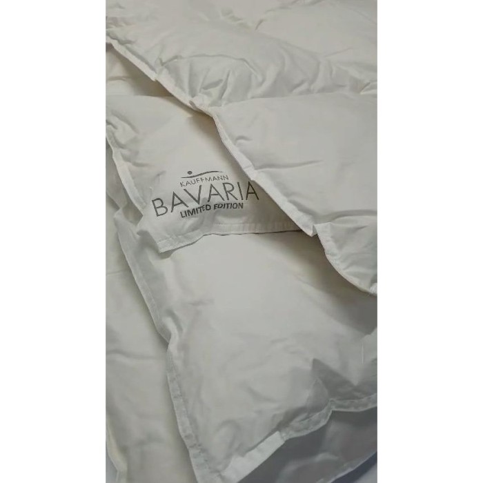 Одеяло Kauffmann пуховое "Bavaria Decke", 150x200 см, всесезонное