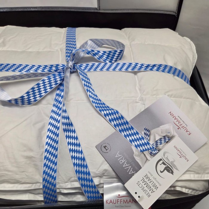 Одеяло Kauffmann пуховое "Bavaria Decke", 150x200 см, всесезонное