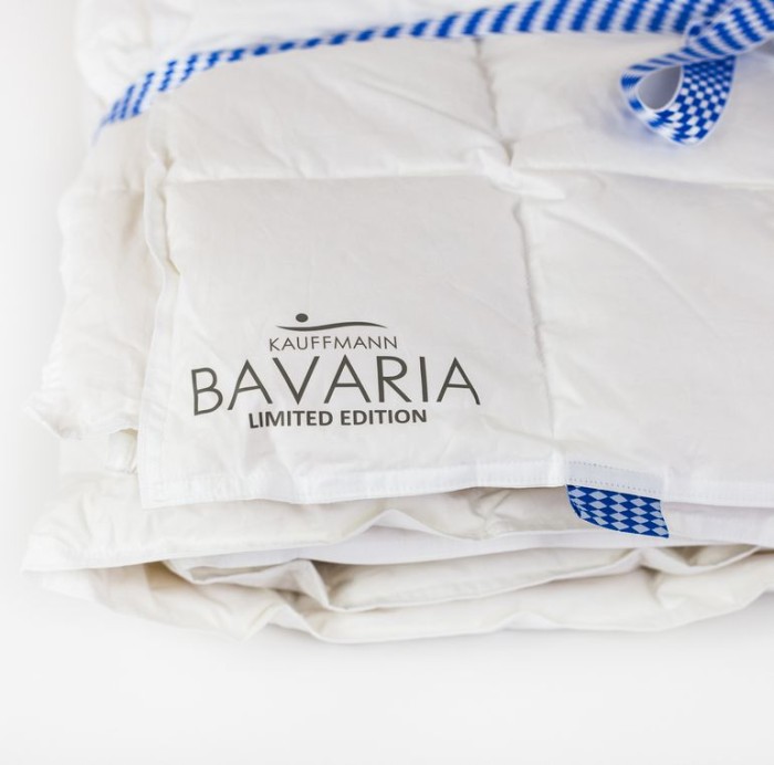 Одеяло Kauffmann пуховое "Bavaria Decke", 150x200 см, всесезонное