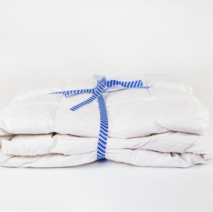 Одеяло Kauffmann пуховое "Bavaria Decke", 150x200 см, всесезонное