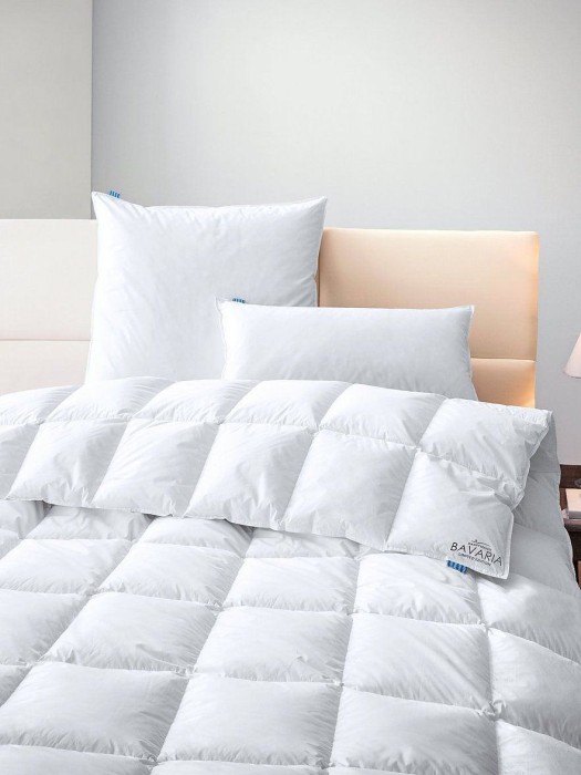 Одеяло Kauffmann пуховое "Bavaria Decke", 150x200 см, всесезонное