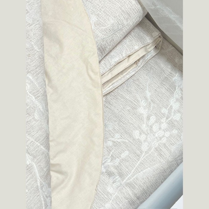 Покрывало Blumarine "Gea", 270x270 см, кристальный