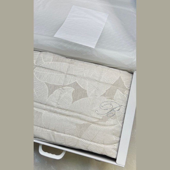 Покрывало Blumarine "Jennifer", 270x270 см, бежевый