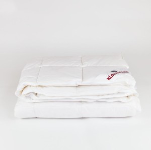 Одеяло Kunsemuller пух-перо "Labrador Decke", 150x200 см, всесезонное