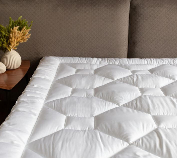 Пышные перины и топперы